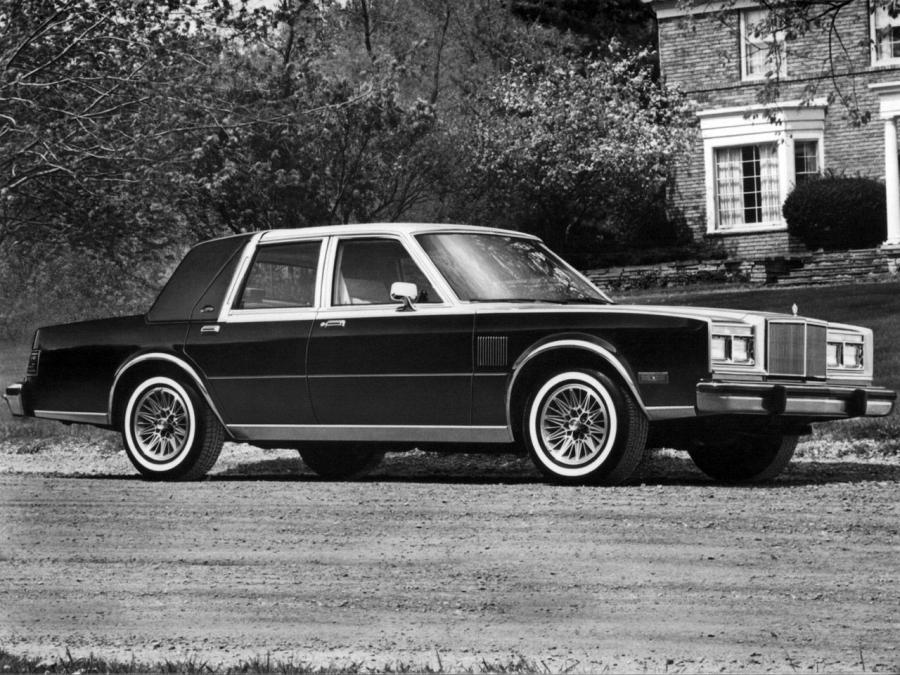 Chrysler Fifth Avenue '1984